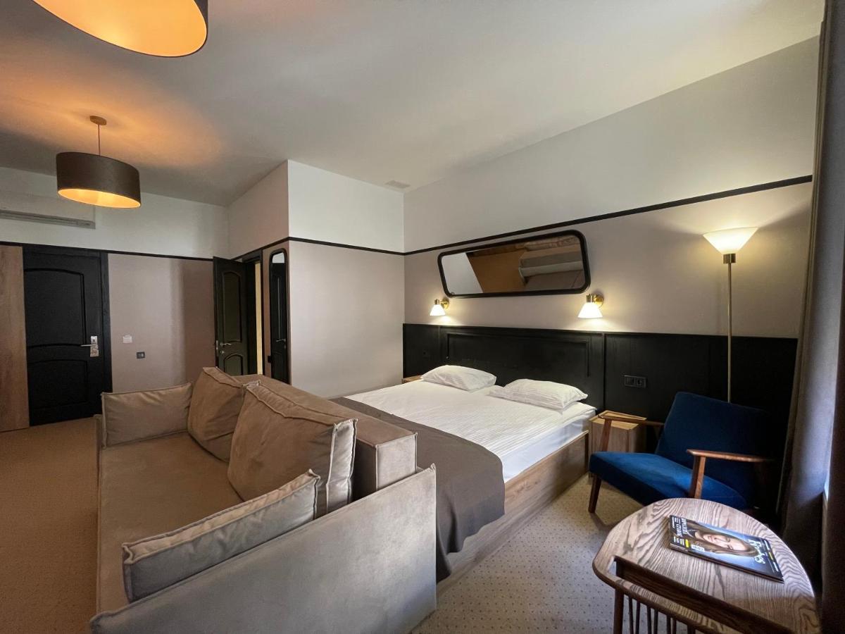 Hotel 52 Odessa Ngoại thất bức ảnh